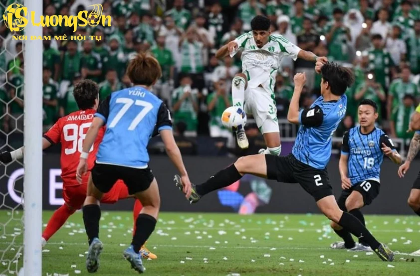 Al Ahli FC vượt trội trước Kawasaki Frontale (Ảnh: AFC)