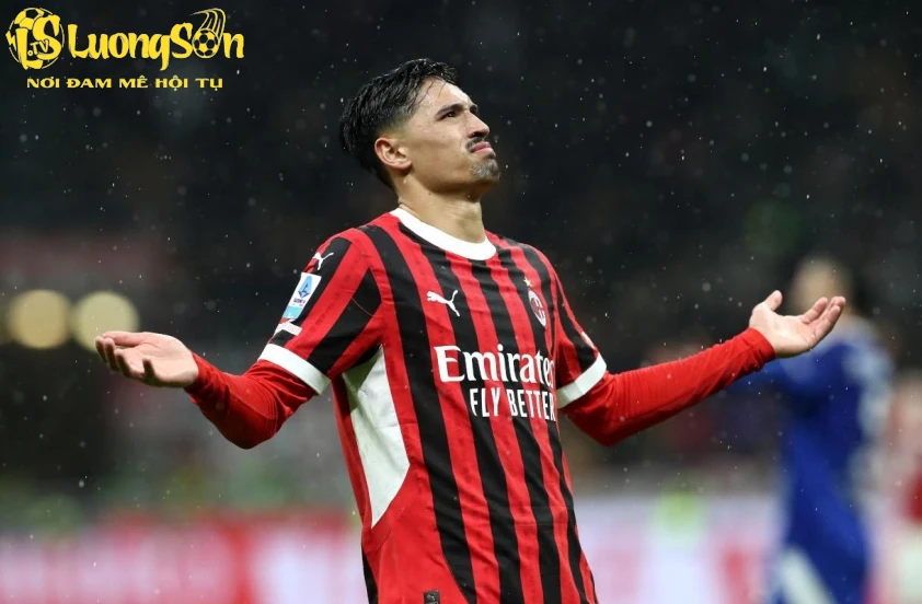 Man City đạt thỏa thuận chiêu mộ Tijjani Reijnders (Ảnh: Football Italia).
