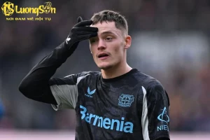 Man City gặp khó khăn trong thương vụ chiêu mộ Florian Wirtz (Ảnh: Bavarian Football Works).